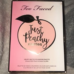 Too faced eyeshadow pallate